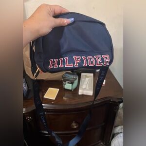 Tommy Hilfiger Crossbody